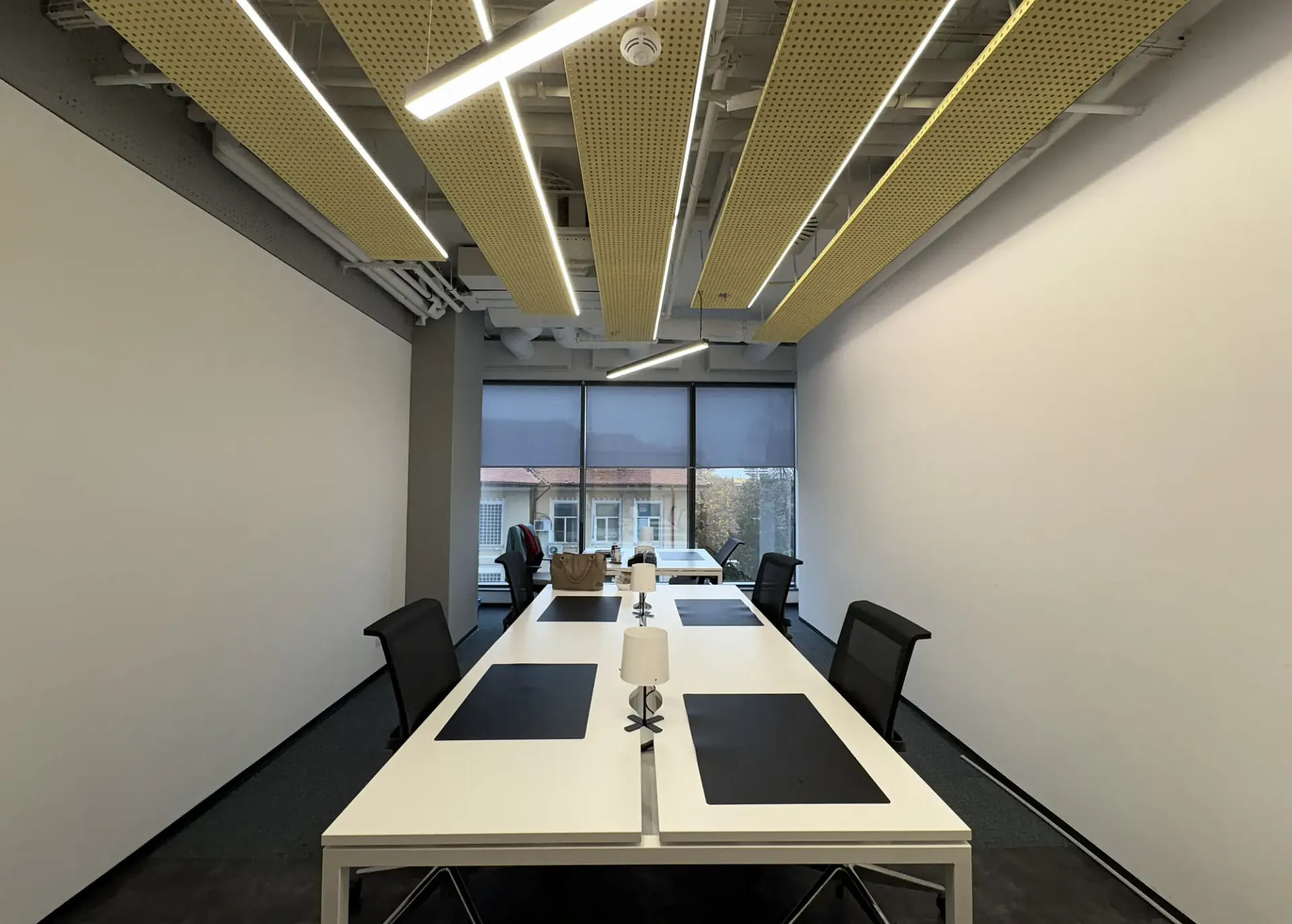 Birou 6 desks.webp