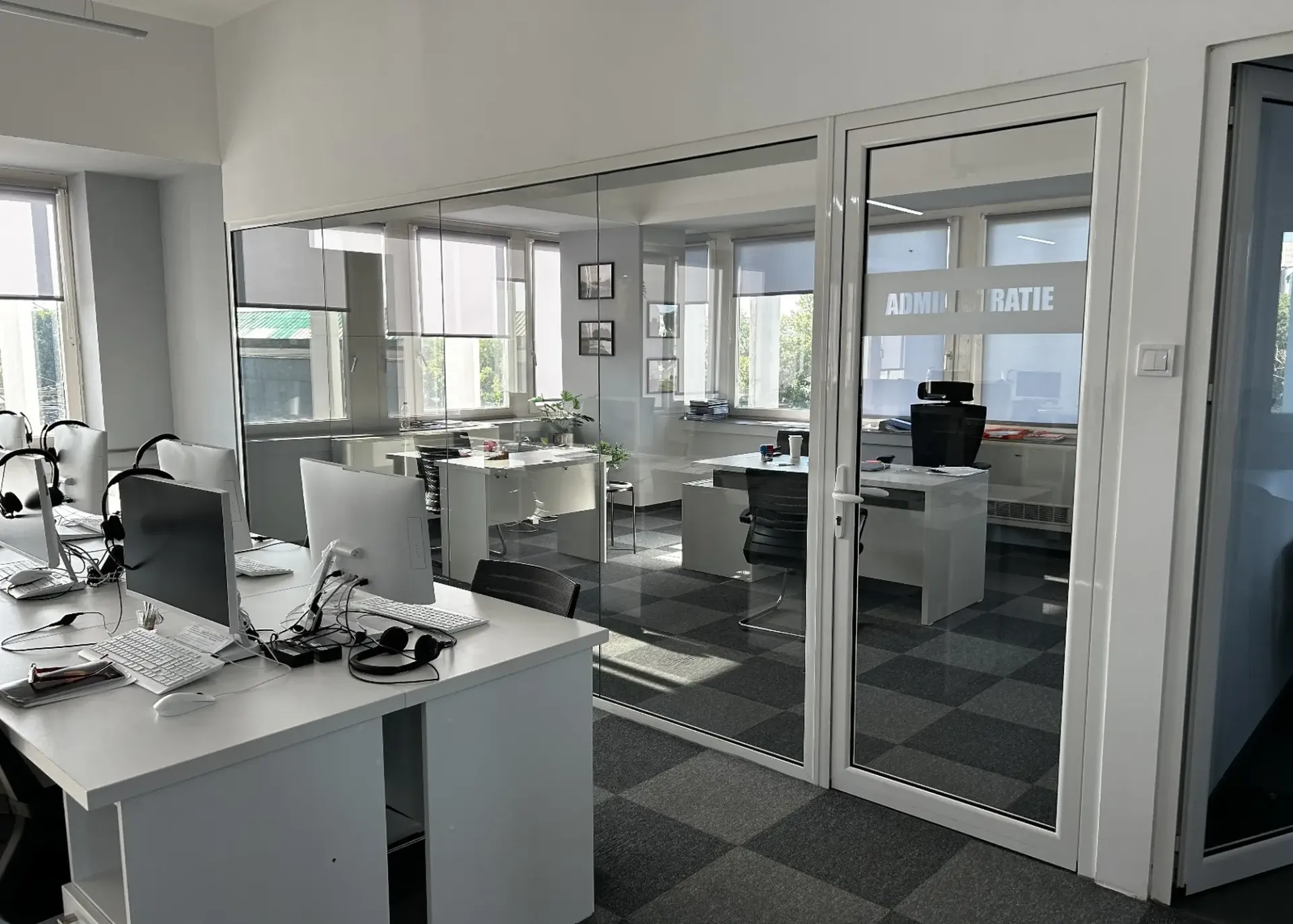 Dolinex - et. 3 - 240m2 - poza 3.webp