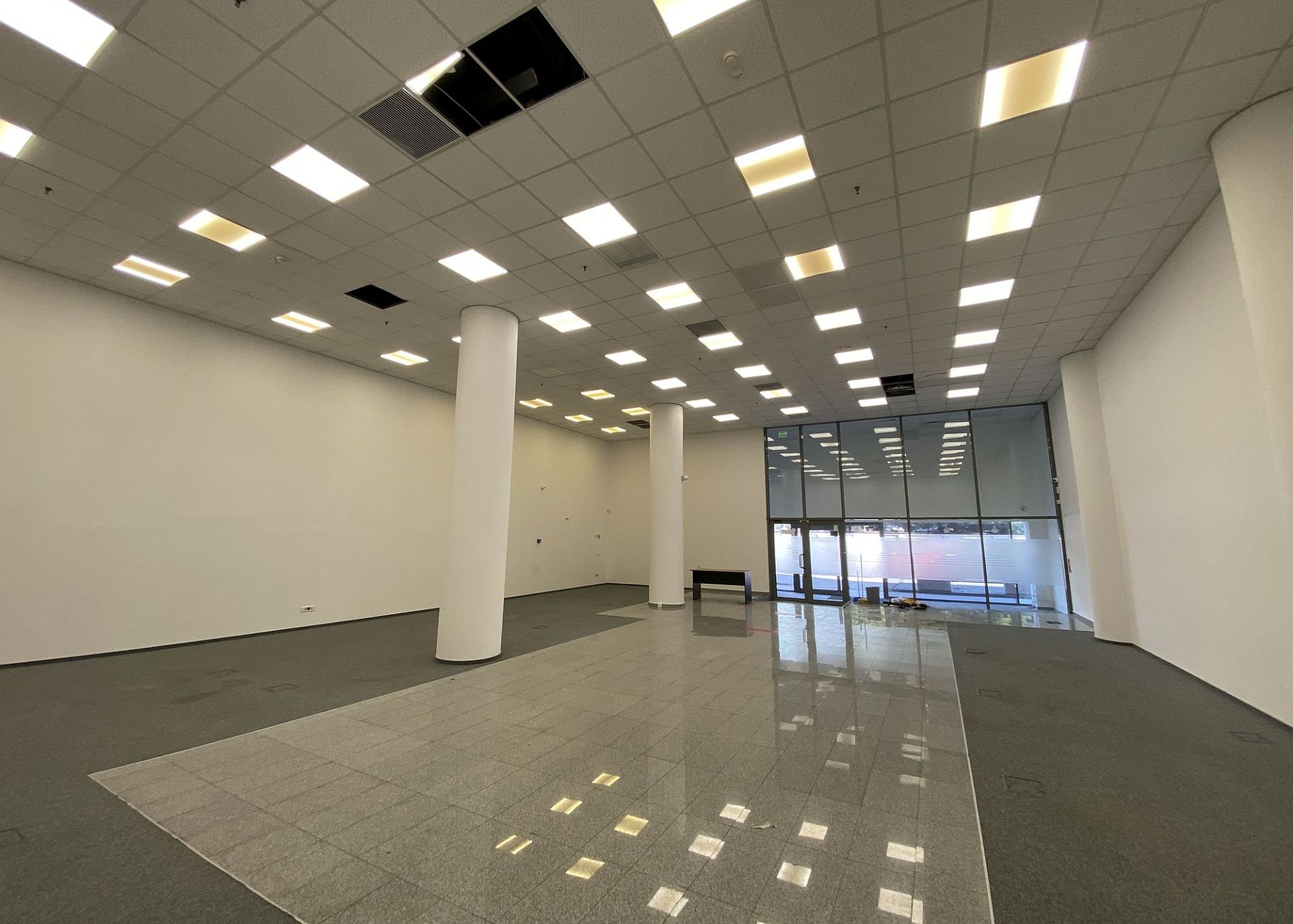 Ghetarilor 23-25 - parter - 662m2 - poza 2000x1430.JPG