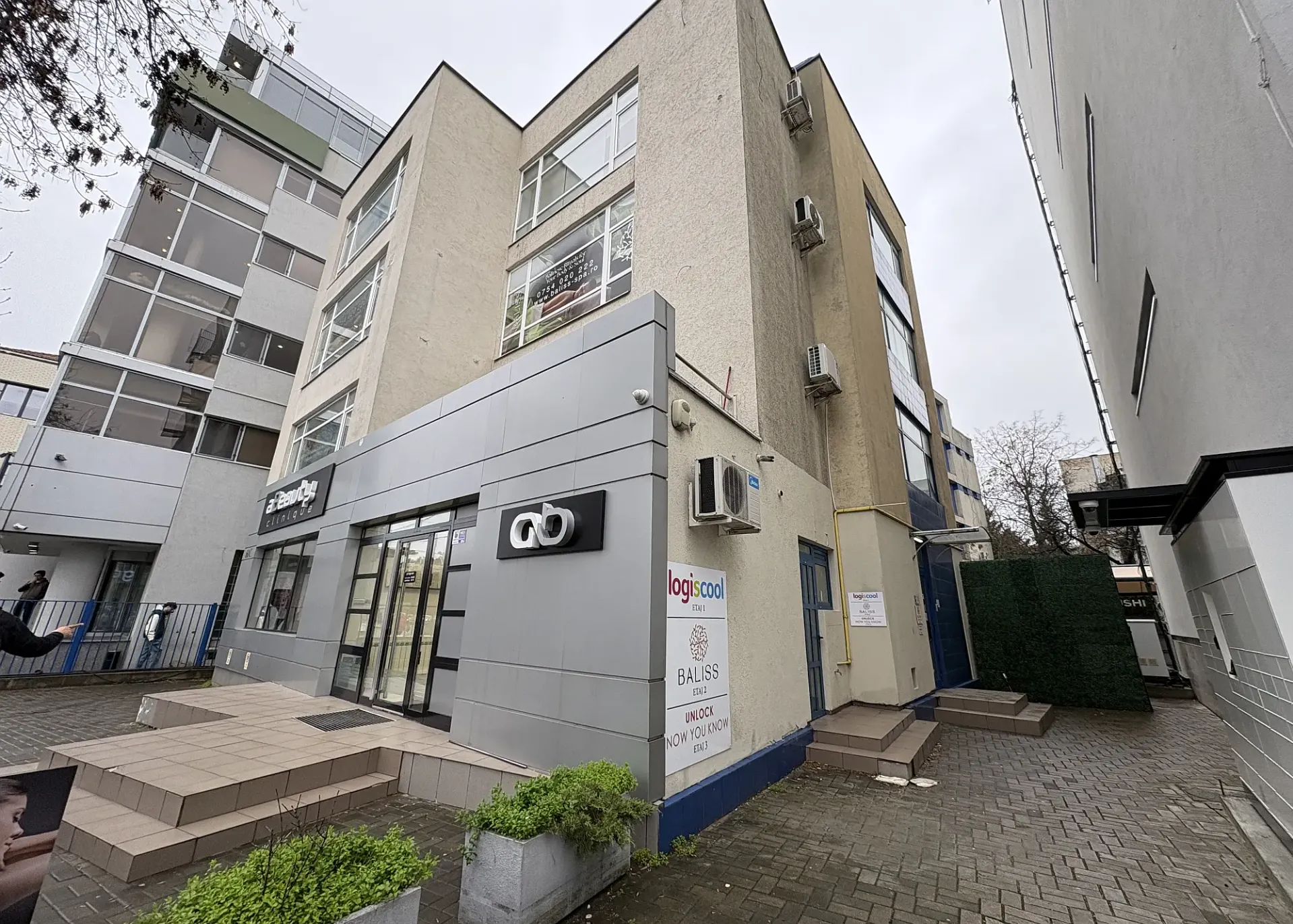 Caramfil 61C - parter - 145m2 (5).webp